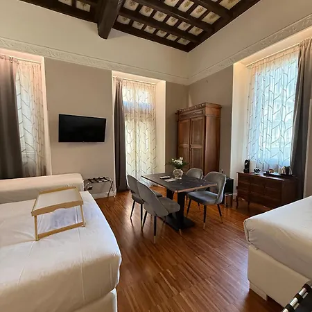 이 트레 모체티에리 B&B 로마