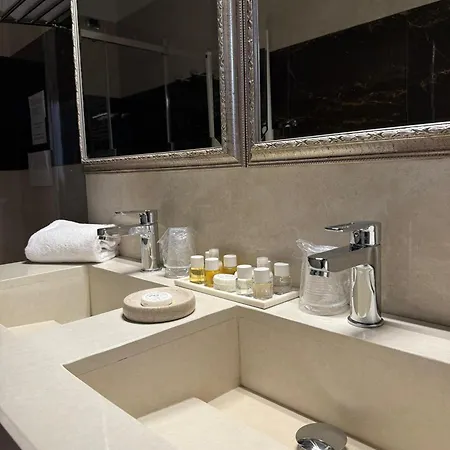 فندق مبيت وإفطار I Tre Moschettieri - D'artagnan Luxury 4*